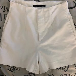 Zara short